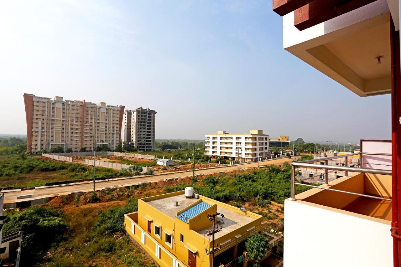 Oyo 17276 The Maple Tree Hotels Bhubaneswar Bagian luar foto