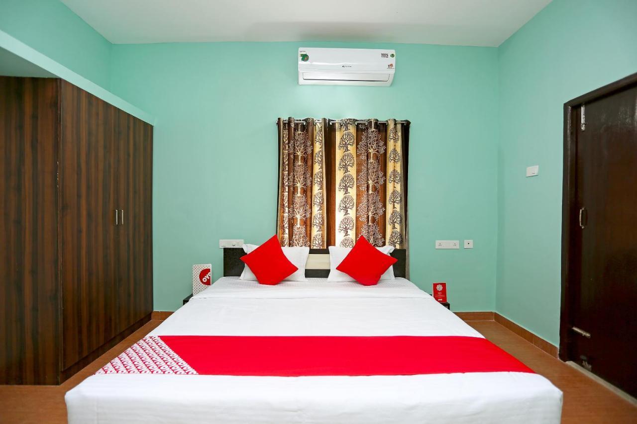 Oyo 17276 The Maple Tree Hotels Bhubaneswar Bagian luar foto