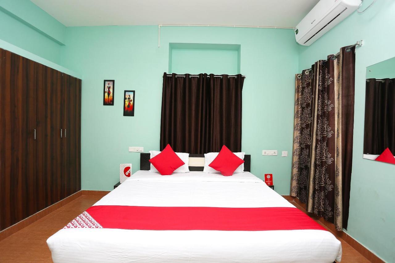 Oyo 17276 The Maple Tree Hotels Bhubaneswar Bagian luar foto