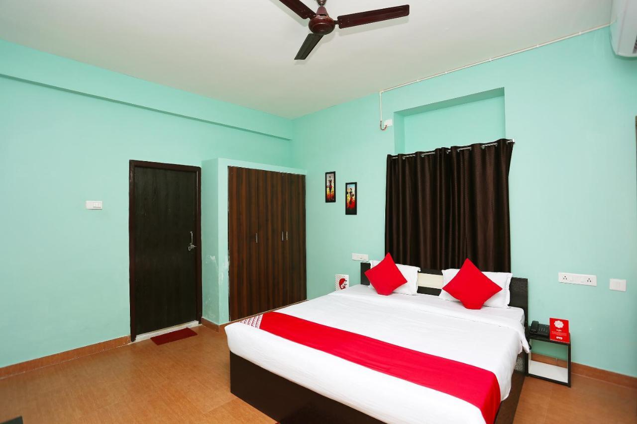 Oyo 17276 The Maple Tree Hotels Bhubaneswar Bagian luar foto
