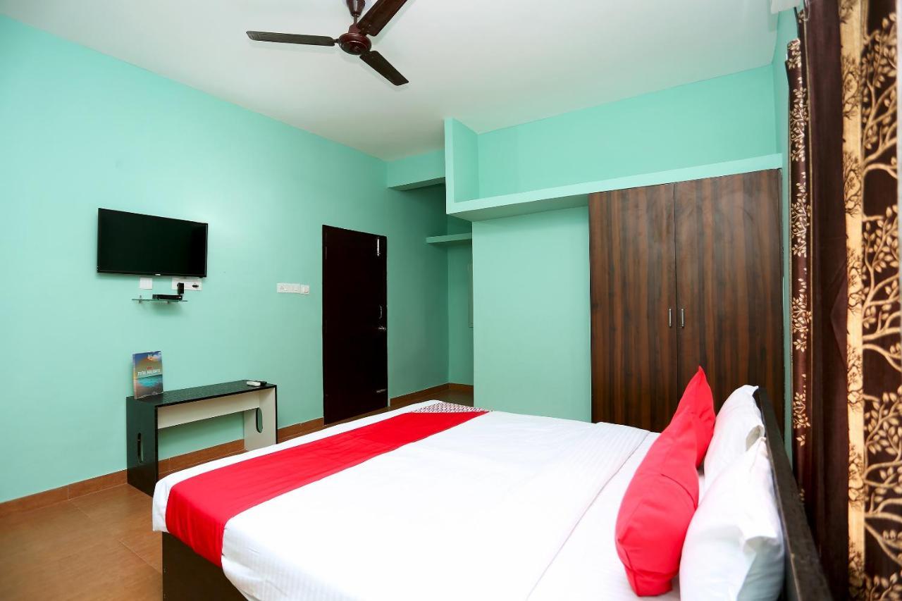 Oyo 17276 The Maple Tree Hotels Bhubaneswar Bagian luar foto